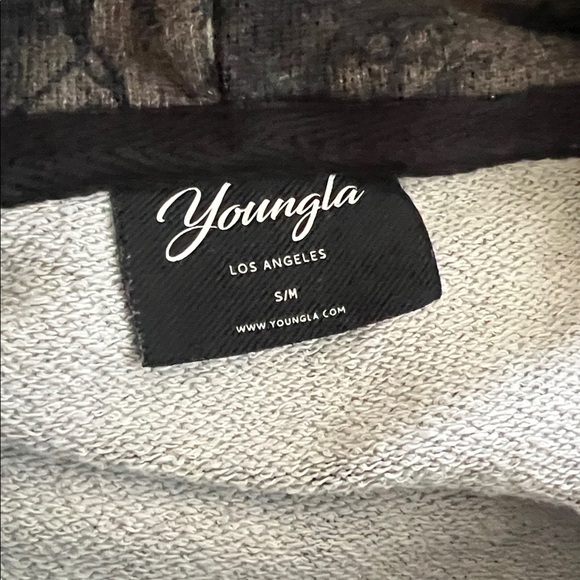 YOUNGLA Green Camo Hoodie - Picture 3 of 3